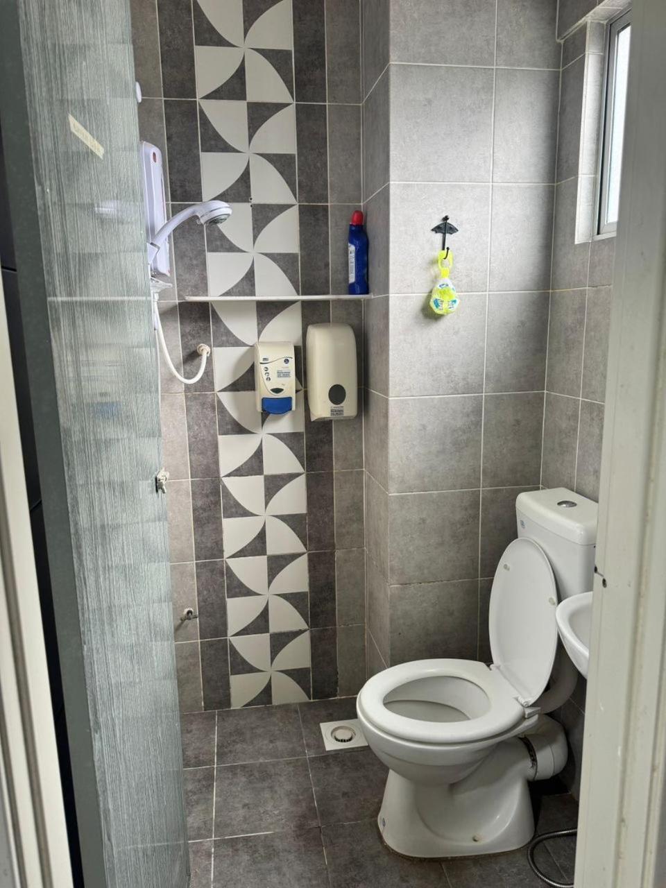 Ayaan Blossom Budget Homestay Free Breakfast Tanah Rata Exterior foto