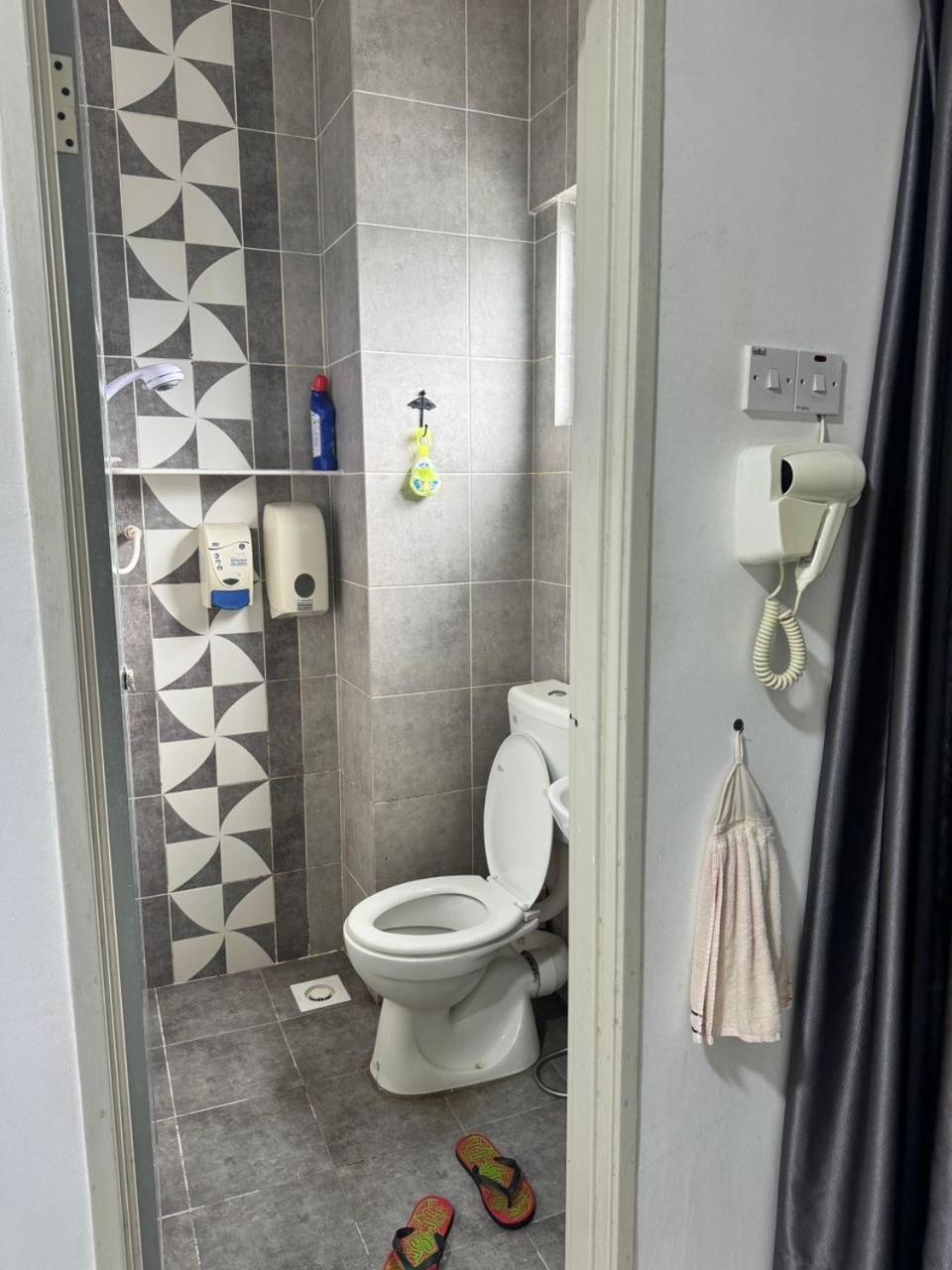 Ayaan Blossom Budget Homestay Free Breakfast Tanah Rata Exterior foto
